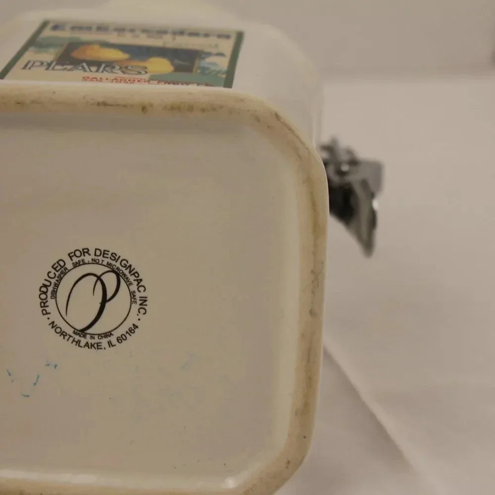 Embarcadero Canister